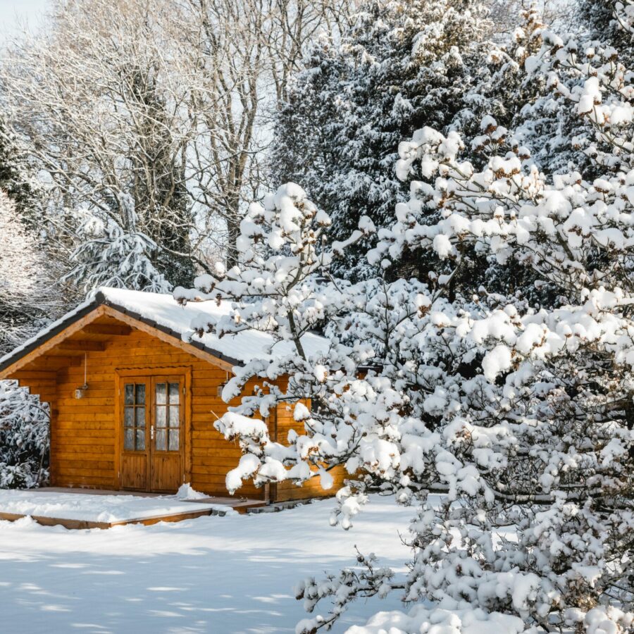 Gartenhaus_im_Schnee